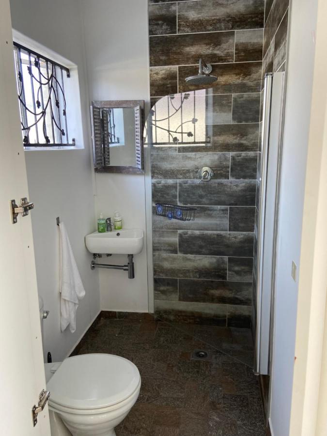 Appartamento 4 On Belmont Avenue Somerset West Esterno foto